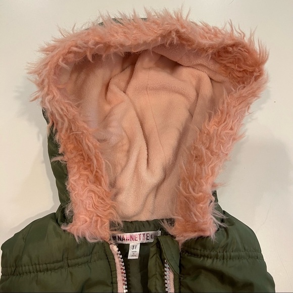 FABULOUS Girls Vest with faux pink fur - Picture 4 of 10